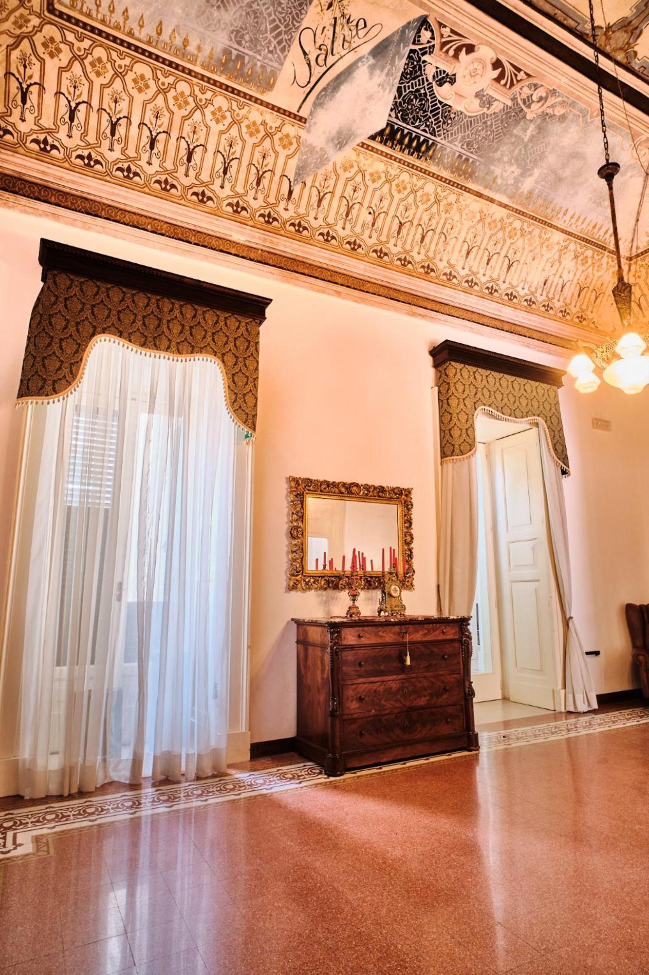 Palazzo Scarciglia Hotel Минервино ди Лече Екстериор снимка