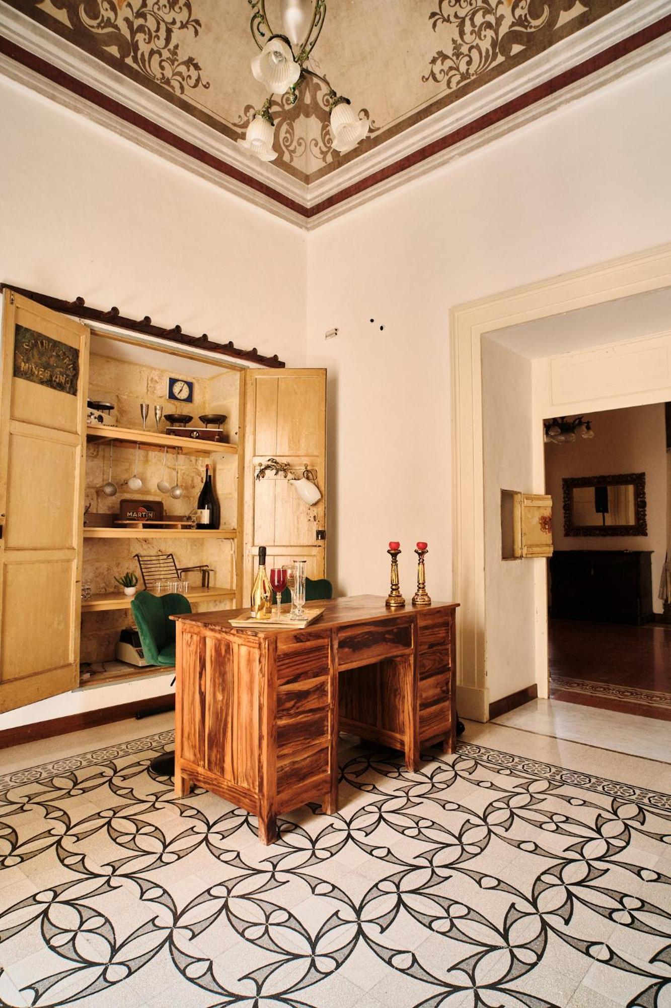 Palazzo Scarciglia Hotel Минервино ди Лече Екстериор снимка
